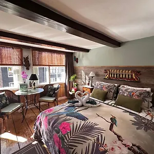 Barangay Bed & Breakfast